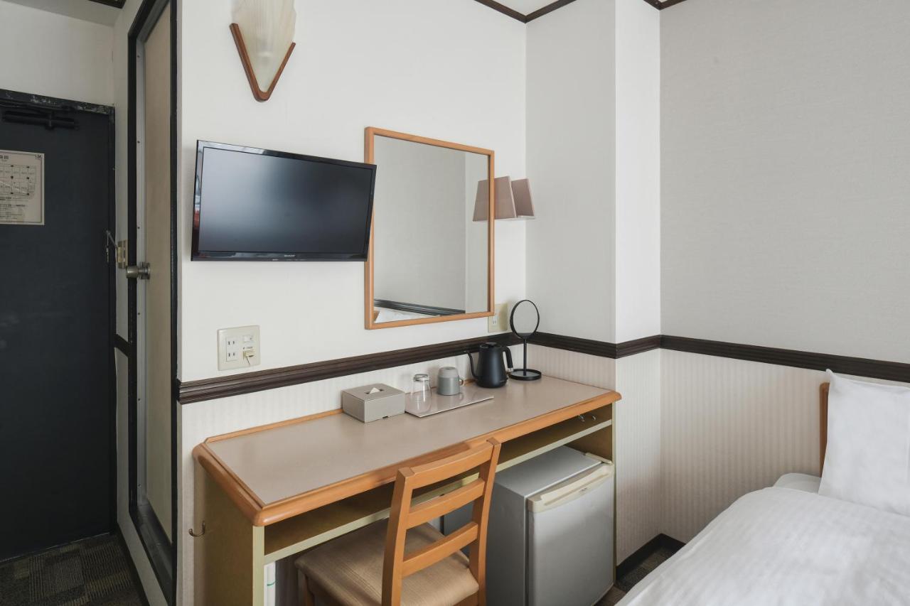 Vessel Inn Asakusa Tsukuba Express Tokyo Esterno foto