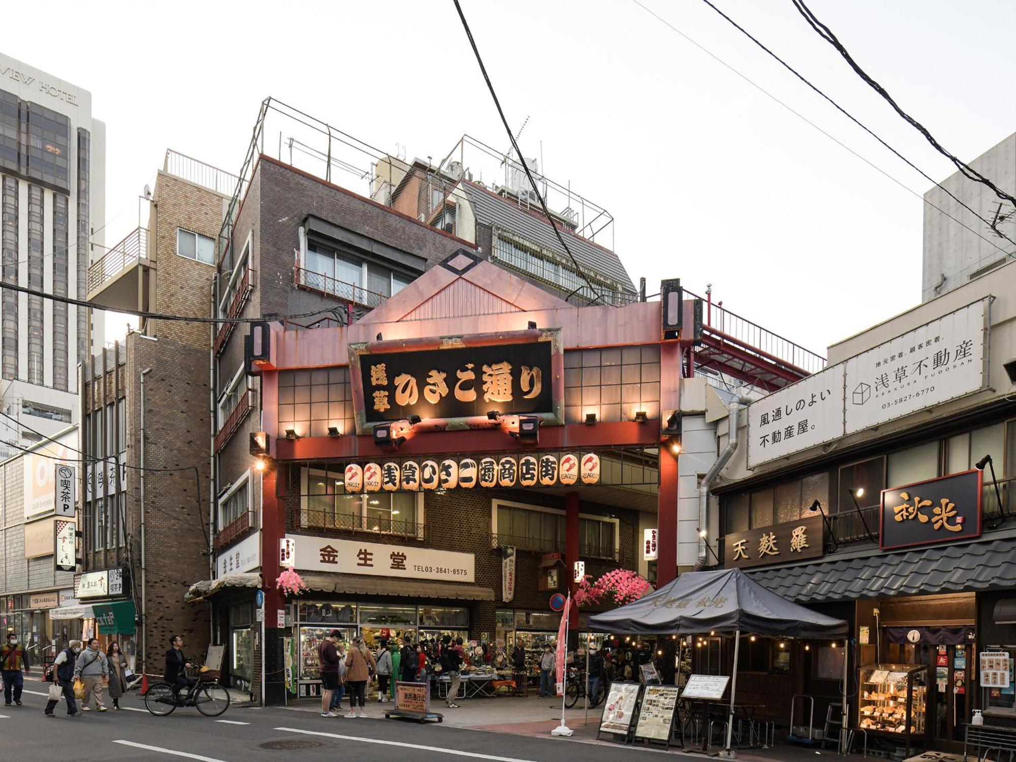Vessel Inn Asakusa Tsukuba Express Tokyo Esterno foto